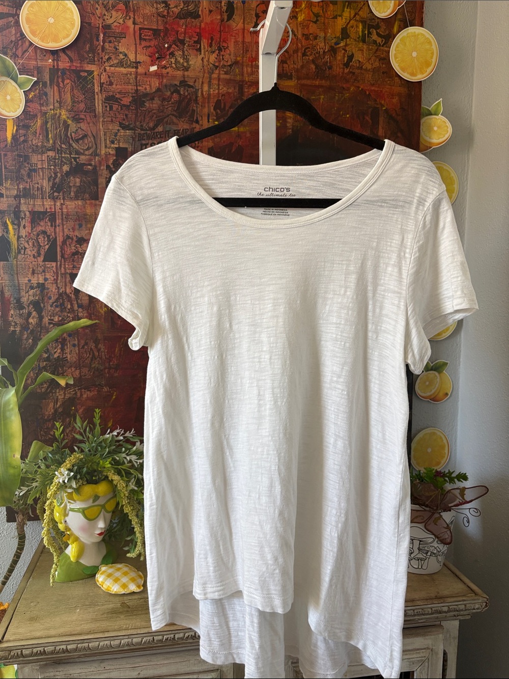 Chico's White Short-Sleeve Scoop Neck Tee Size 1